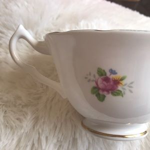 Collingwoods Kitchen - Collingwoods 574 Made in England Teacup Collingwoods Kitchen - Collingwoods 574 Made in England Teacup